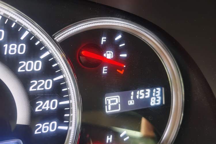 Used Nissan Teana 2011 2.0L XL Comfort Edition Odometer Close Up