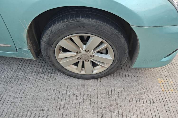 Used Nissan Teana 2011 2.5L XL Advanced Edition Right Front Wheel Hub