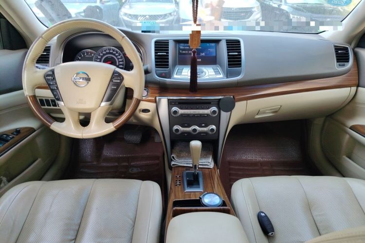 Used Nissan Teana 2011 Duke 2.5L XV VIP Prestige Edition Center Console