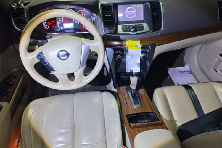 Used Nissan Teana 2011 2.0L XL Comfort Edition Center Console