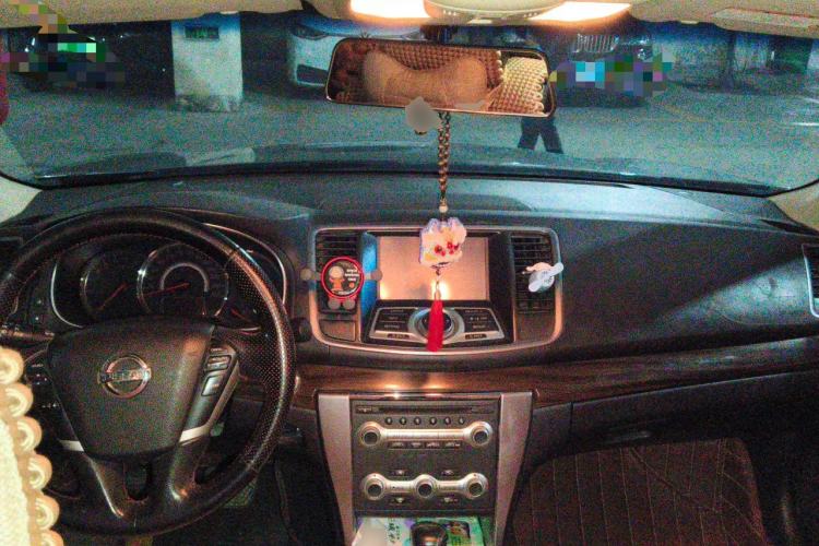 Used Nissan Teana 2011 Duke 2.5L XV Luxury Edition Center Console