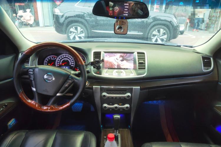 Used Nissan Teana 2011 Duke 2.5L XV Luxury Edition Center Console