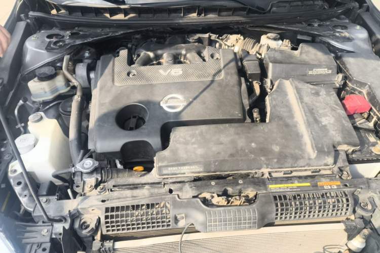 Used Nissan Teana 2011 Duke 2.5L XV Luxury Edition Engine Bay