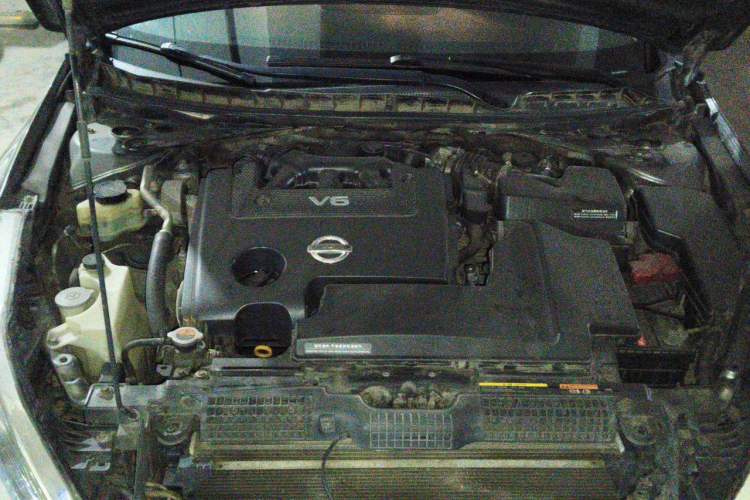 Used Nissan Teana 2011 Duke 2.5L XV Luxury Edition Engine Bay