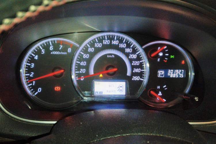 Used Nissan Teana 2011 Duke 2.5L XV Luxury Edition Instrument Cluster
