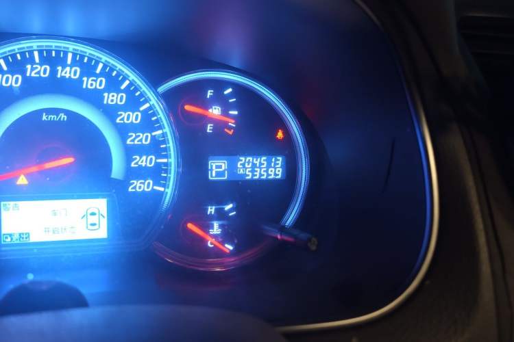 Used Nissan Teana 2011 2.0L XL Glory Edition Odometer Close Up