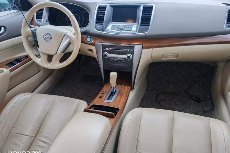 Used Nissan Teana 2011 2.0L XL Comfort Edition Right Front Seat