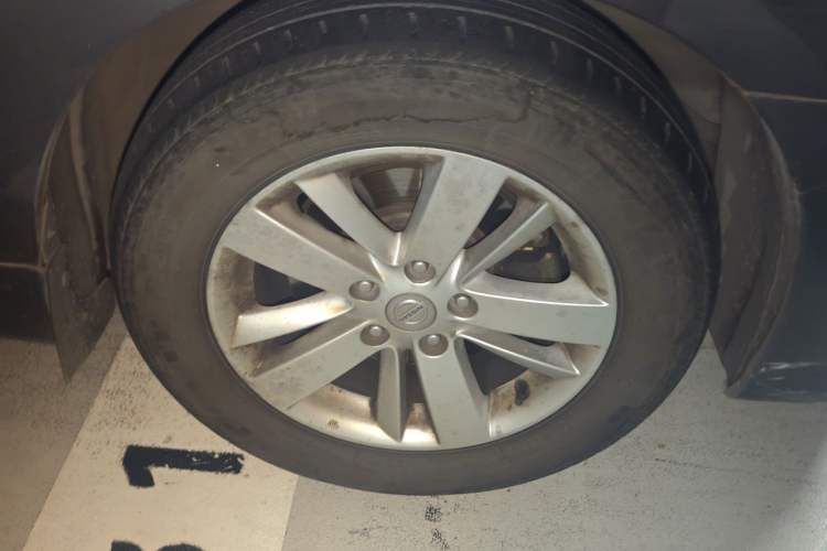 Used Nissan Teana 2011 2.0L XL Glory Edition Right Front Wheel Hub