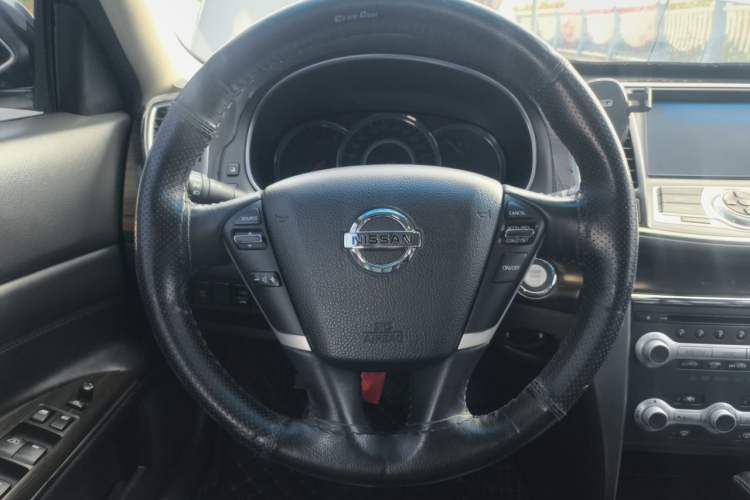 Used Nissan Teana 2011 Duke 2.5L XV Luxury Edition Steering Wheel