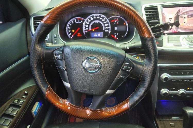 Used Nissan Teana 2011 Duke 2.5L XV Luxury Edition Steering Wheel