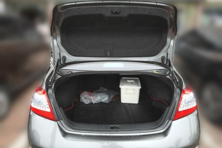 Used Nissan Teana 2011 Duke 2.5L XV Luxury Edition Trunk