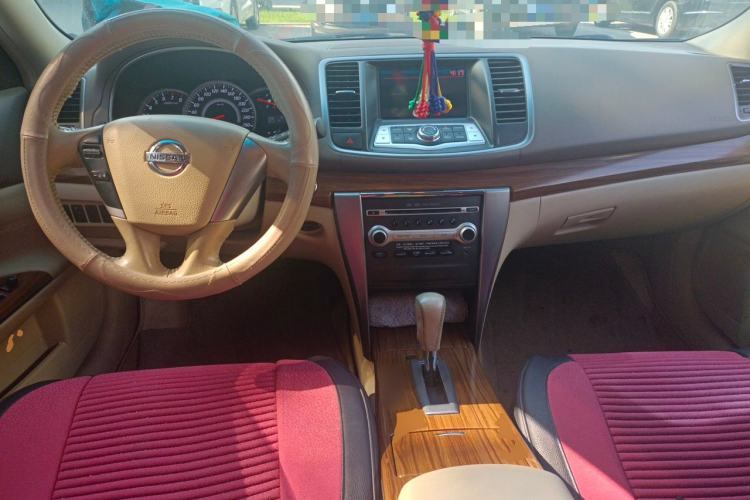 Used Nissan Teana 2011 2.0L XL Comfort Edition Center Console
