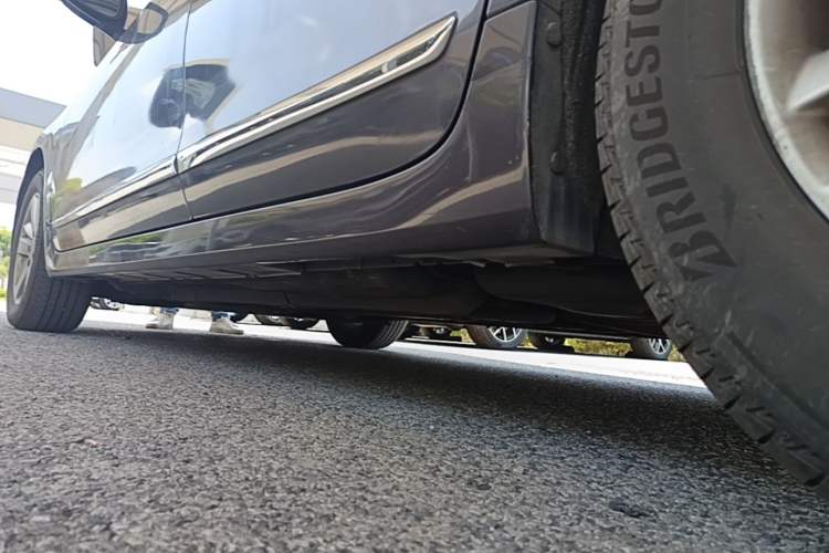 Used Nissan Teana 2011 2.5L XL Advanced Edition Chassis Rear Left