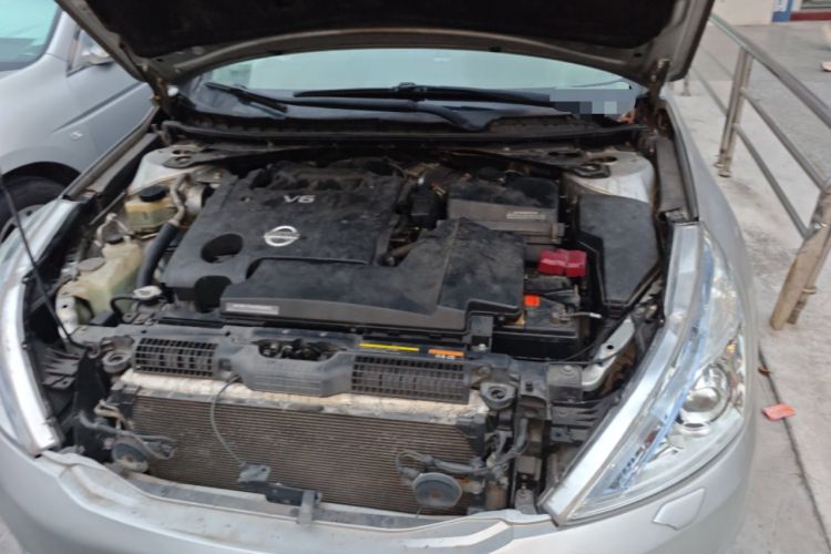 Used Nissan Teana 2011 2.5L XL Advanced Edition Engine Bay