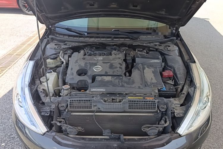 Used Nissan Teana 2011 2.5L XL Advanced Edition Engine Bay