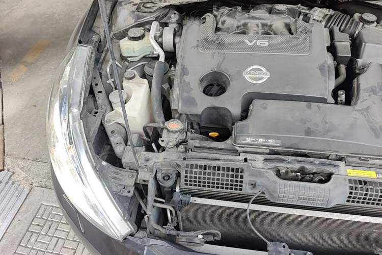 Used Nissan Teana 2011 2.5L XL Advanced Edition Engine Bay Right