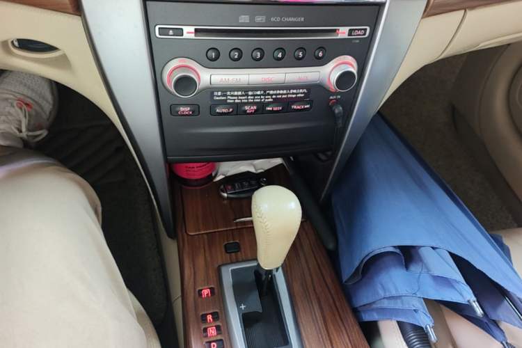 Used Nissan Teana 2011 2.5L XL Advanced Edition Gear Lever