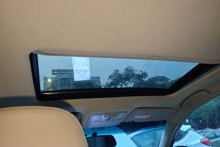 Used Nissan Teana 2011 2.5L XL Advanced Edition Headliner