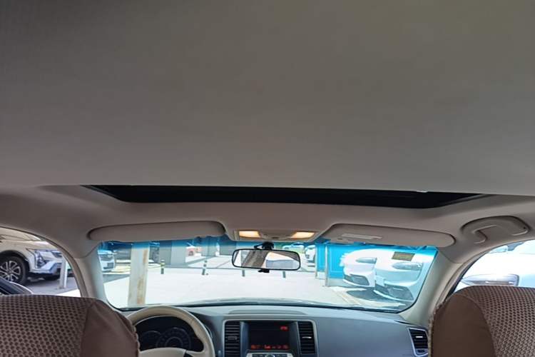 Used Nissan Teana 2011 2.5L XL Advanced Edition Headliner