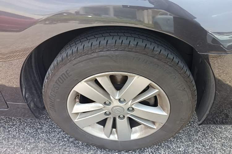 Used Nissan Teana 2011 2.5L XL Advanced Edition Right Front Wheel Hub