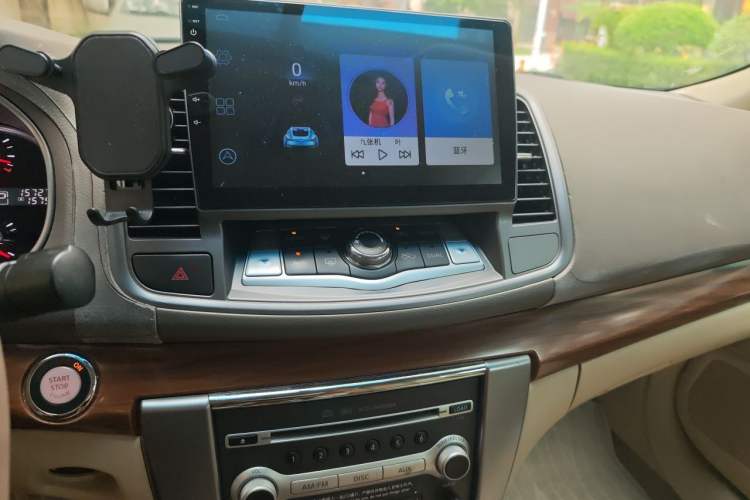 Used Nissan Teana 2011 2.0L XL Comfort Edition Audio And AC Panel