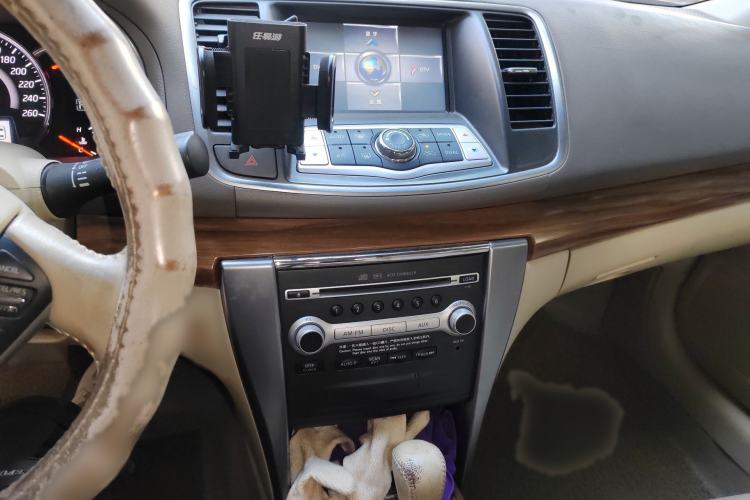 Used Nissan Teana 2011 2.5L XL Advanced Edition Audio And AC Panel