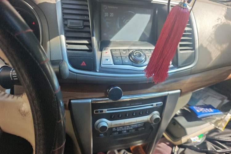 Used Nissan Teana 2011 2.0L XL Comfort Edition Audio And AC Panel