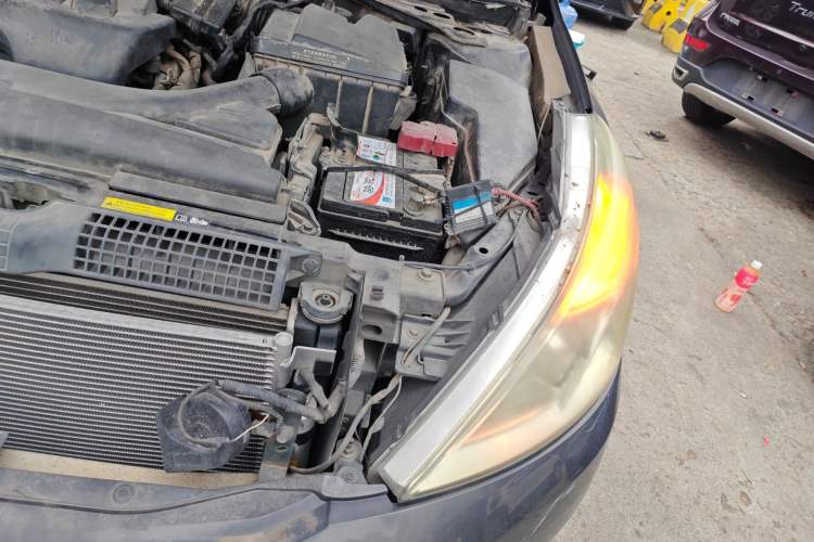 Used Nissan Teana 2011 2.0L XL Comfort Edition Engine Bay Left