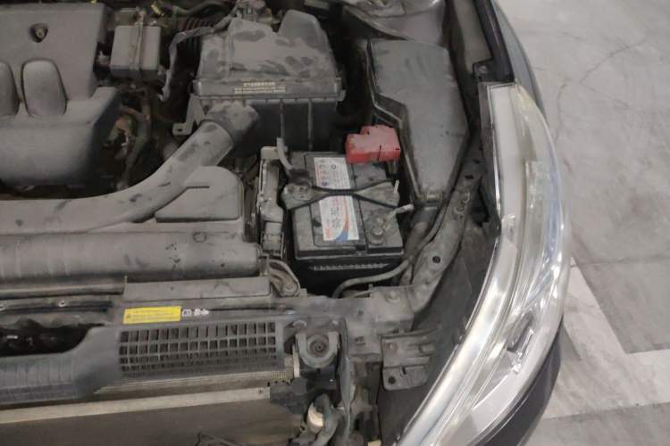 Used Nissan Teana 2011 2.0L XL Comfort Edition Engine Bay Left