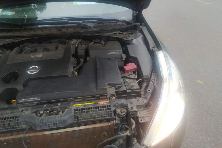 Used Nissan Teana 2011 Duke 2.5L XV Luxury Edition Engine Bay Left