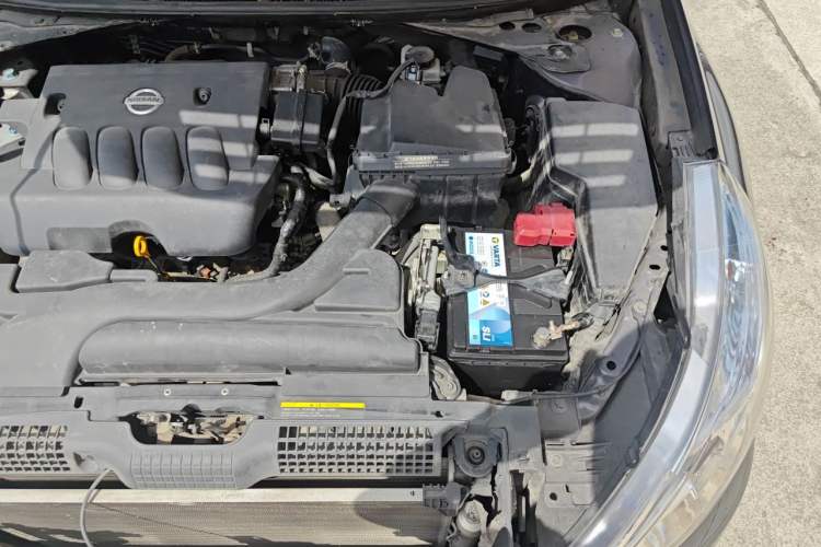 Used Nissan Teana 2011 2.0L XL Comfort Edition Engine Bay Left