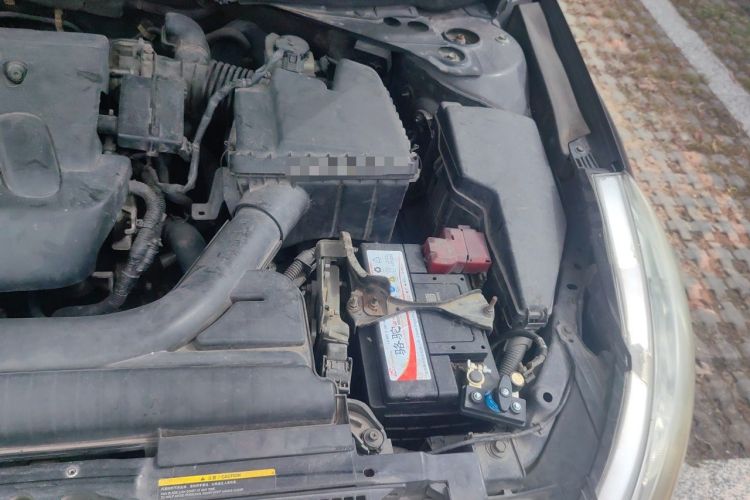 Used Nissan Teana 2011 2.0L XL Comfort Edition Engine Bay Left