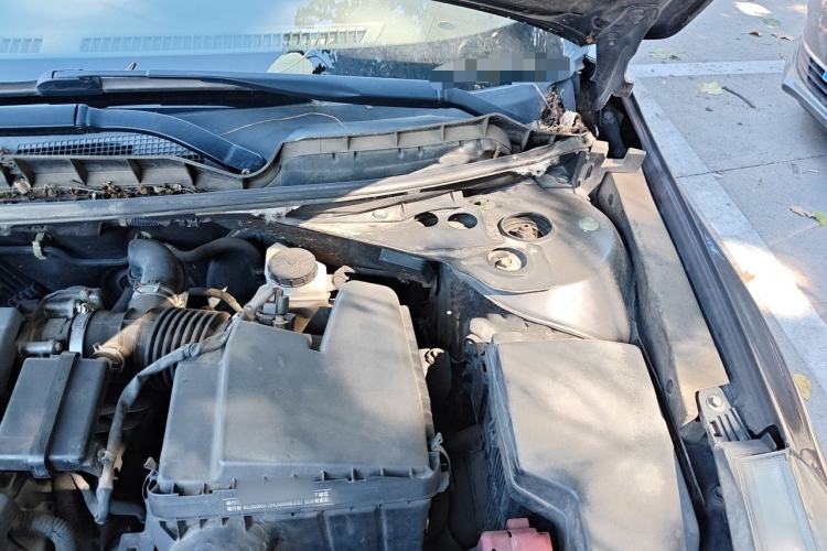 Used Nissan Teana 2011 2.0L XL Comfort Edition Engine Bay Left