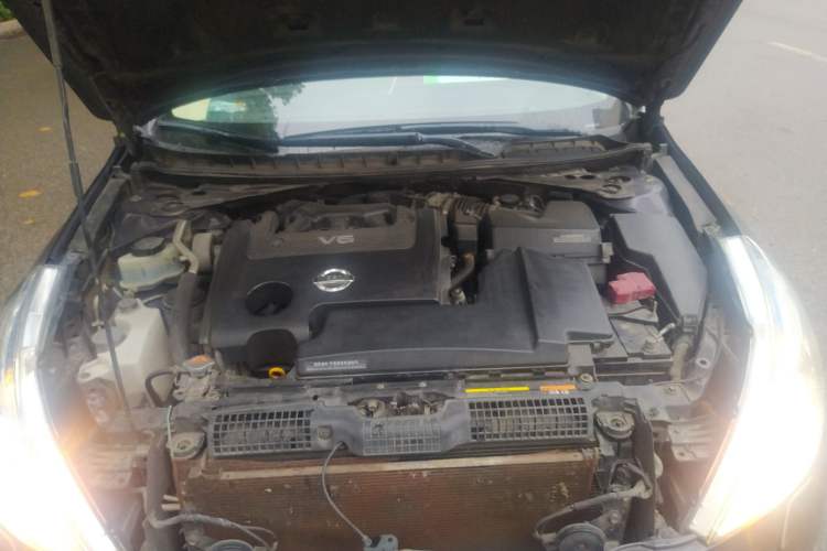 Used Nissan Teana 2011 Duke 2.5L XV Luxury Edition Engine Bay
