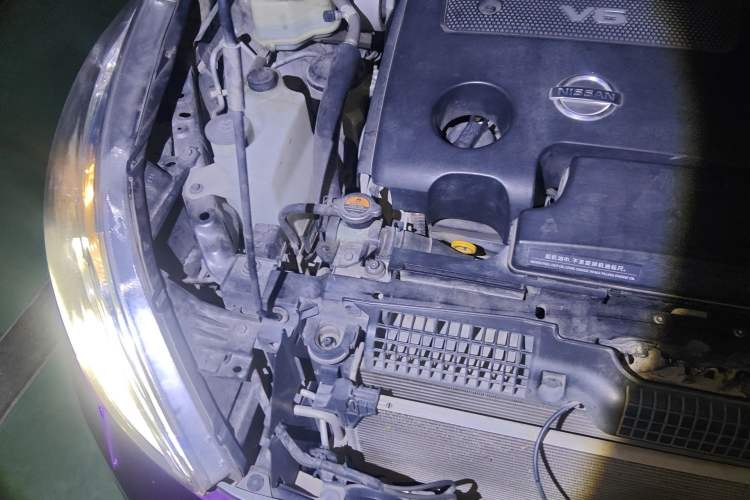 Used Nissan Teana 2011 Duke 2.5L XV Luxury Edition Engine Bay Right