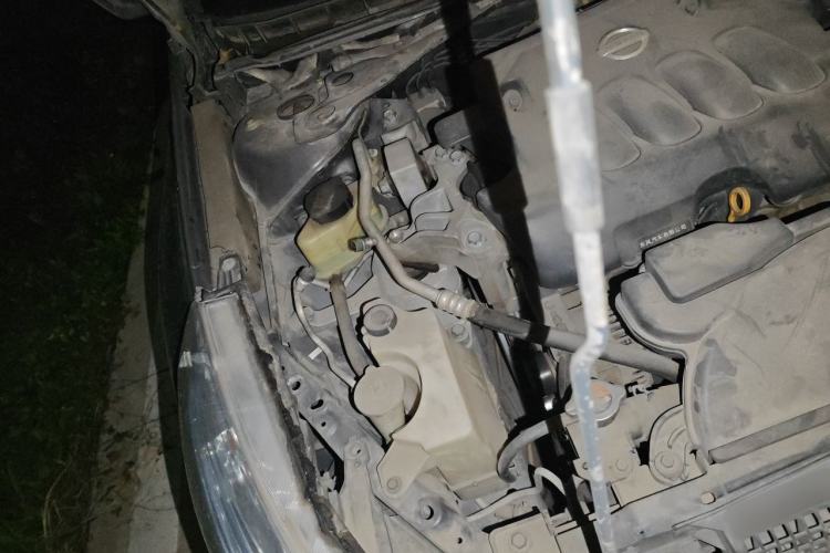 Used Nissan Teana 2011 2.0L XE Standard Edition Engine Bay Right