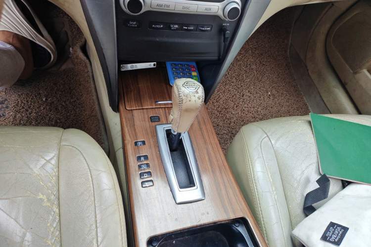 Used Nissan Teana 2011 2.0L XL Comfort Edition Gear Lever