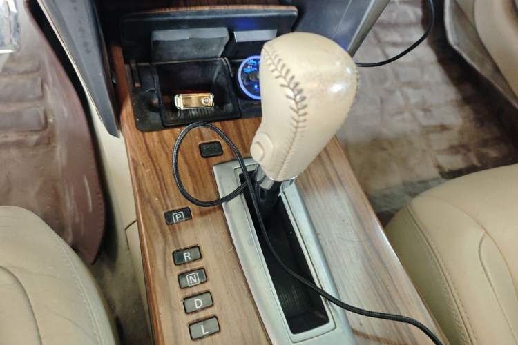 Used Nissan Teana 2011 2.0L XL Comfort Edition Gear Lever