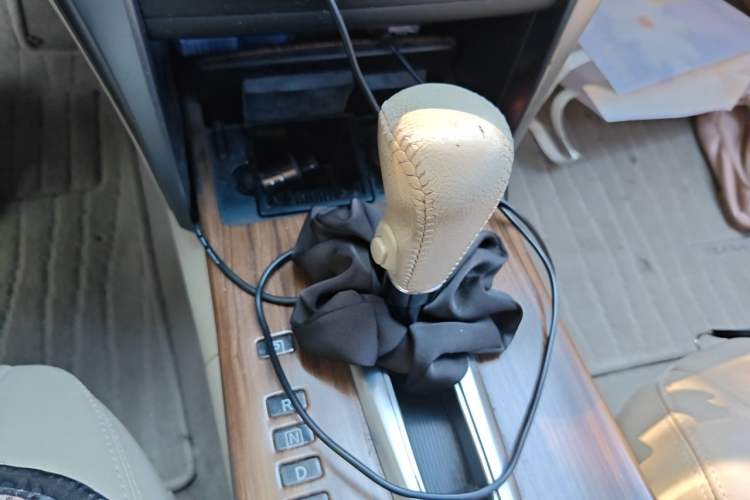 Used Nissan Teana 2011 2.0L XL Comfort Edition Gear Lever