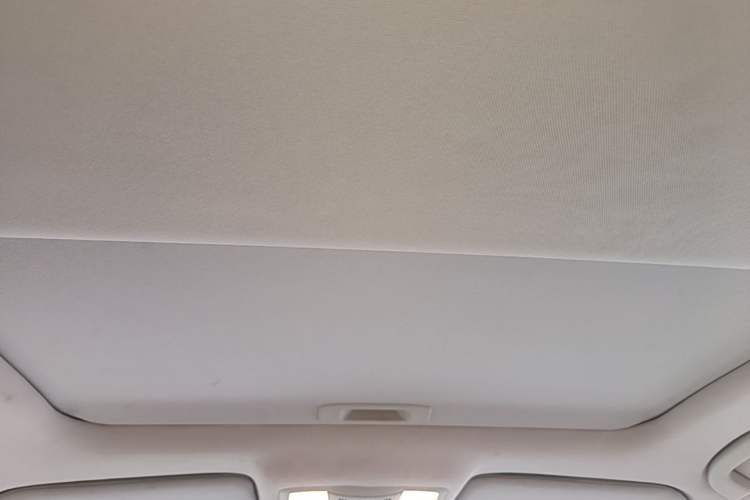 Used Nissan Teana 2011 2.0L XL Comfort Edition Headliner