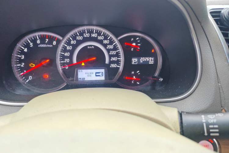 Used Nissan Teana 2011 2.0L XL Comfort Edition Odometer Close Up