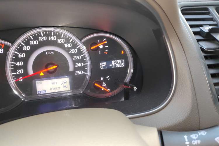 Used Nissan Teana 2011 2.5L XL Advanced Edition Odometer Close Up