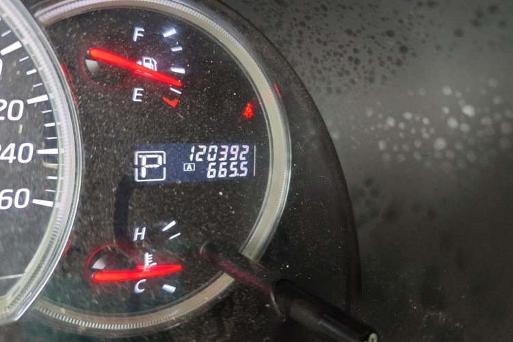 Used Nissan Teana 2011 2.0L XL Comfort Edition Odometer Close Up