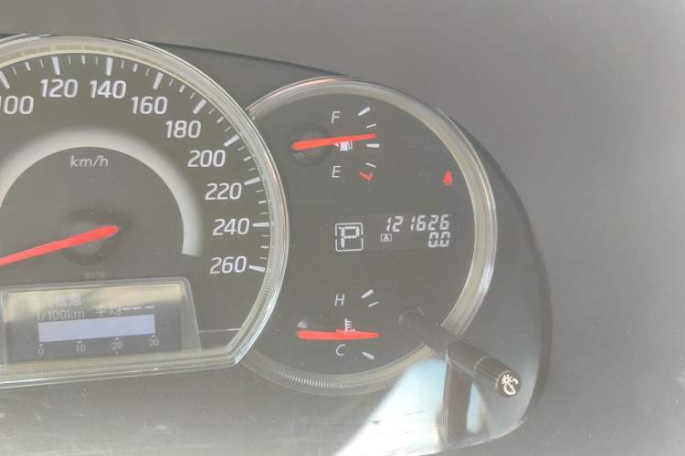 Used Nissan Teana 2011 2.0L XL Comfort Edition Odometer Close Up