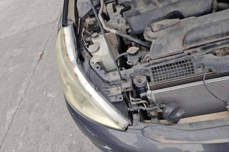 Used Nissan Teana 2011 2.0L XL Comfort Edition Right Front Headlight