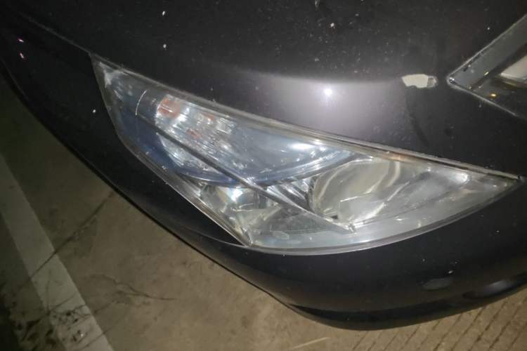 Used Nissan Teana 2011 2.0L XE Standard Edition Right Front Headlight