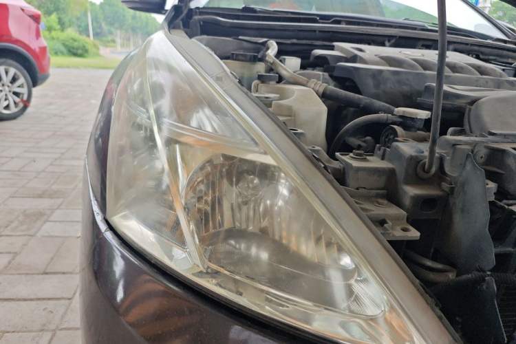Used Nissan Teana 2011 2.0L XL Comfort Edition Right Front Headlight