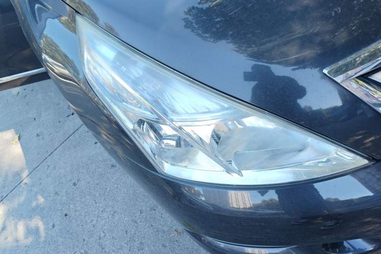 Used Nissan Teana 2011 2.0L XL Comfort Edition Right Front Headlight