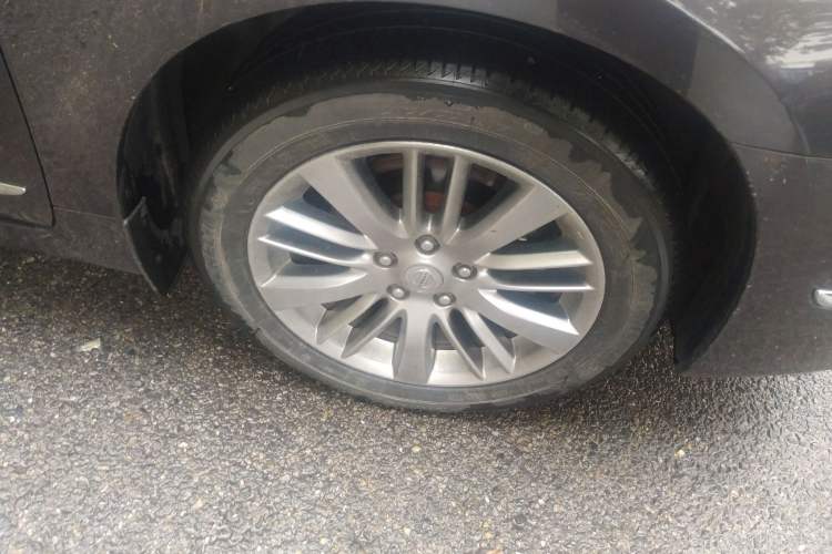 Used Nissan Teana 2011 Duke 2.5L XV Luxury Edition Right Front Wheel Hub