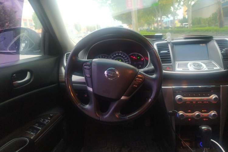 Used Nissan Teana 2011 Duke 2.5L XV Luxury Edition Steering Wheel